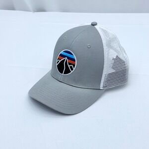 Patagonia Fitz Roy Icon Snapback Trucker Hat Cap Mesh Back Gray White Logo Icon